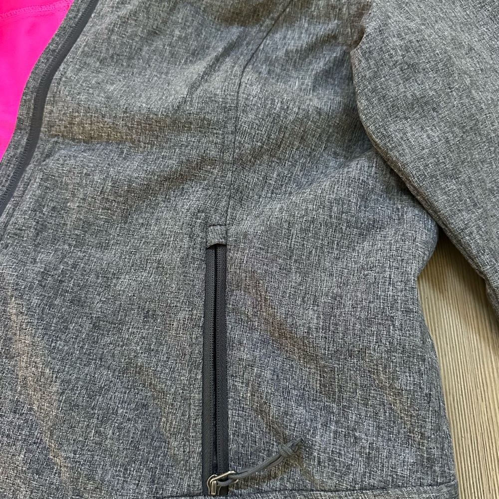 North Face Shell Jacket, Size small - Picture 6 of 6